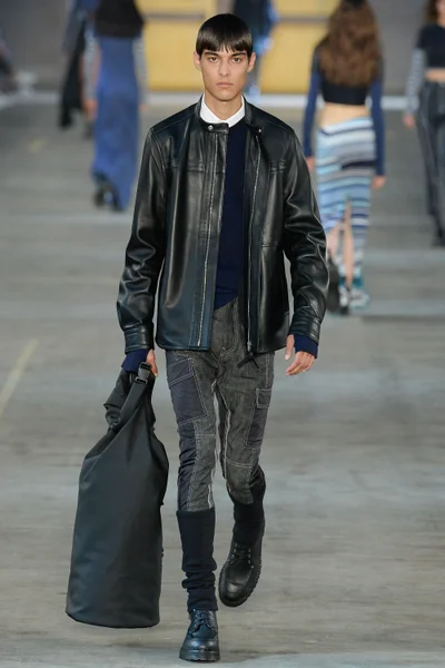 Look 13